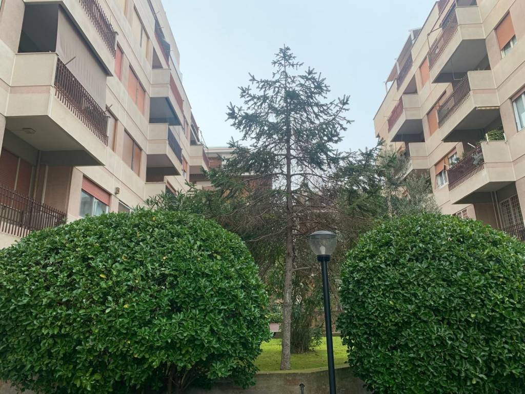 Appartamento a Roma in Viale dei Promontori - Foto 1
