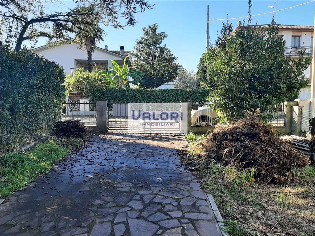 Casa indipendente a Faenza in VIA TOMBARELLE, 21 - Foto 4