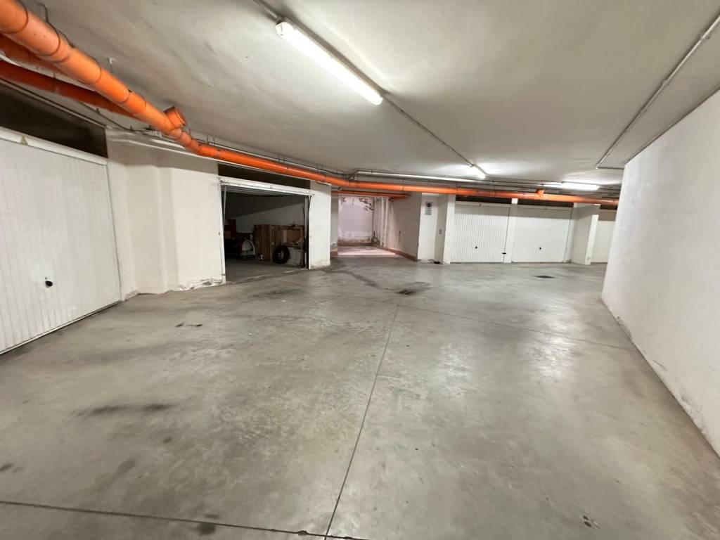 Box / garage a Caserta in Via Antonello da Caserta, 22 - Foto 3