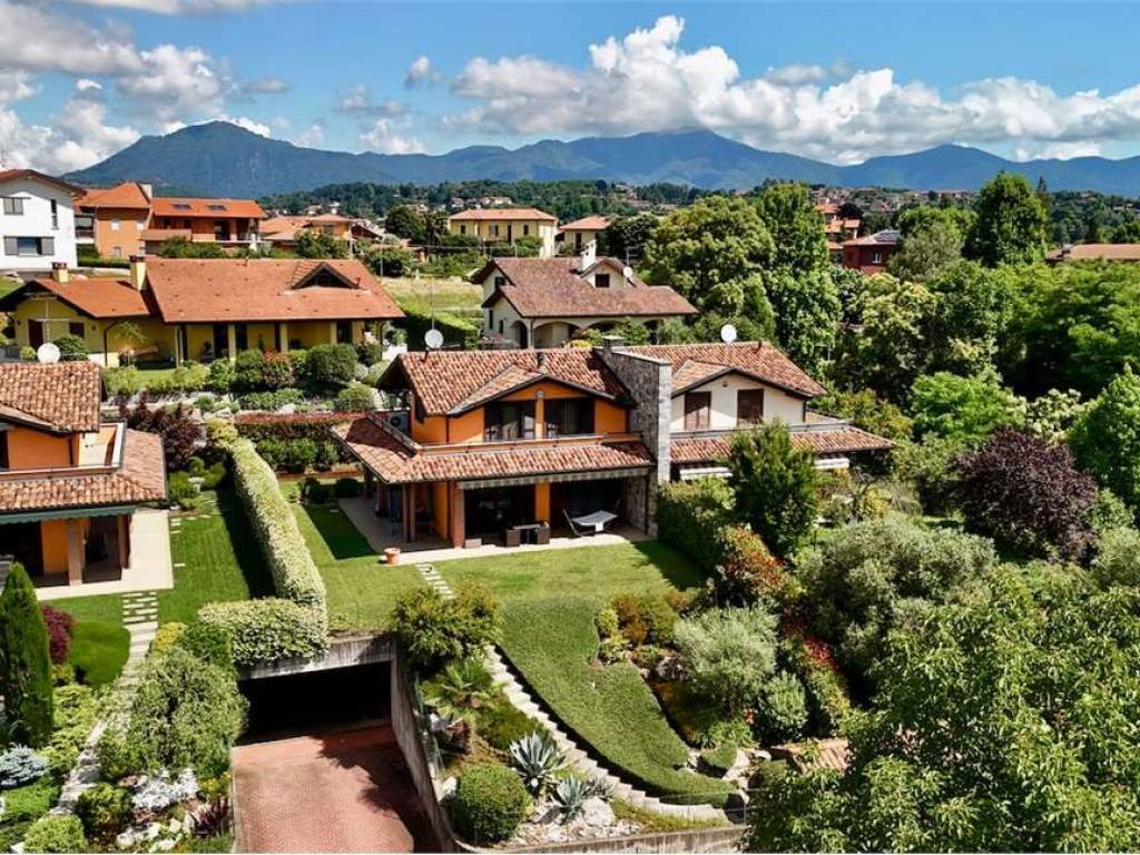 Villa a Besozzo in Via Gorizia - Foto 5