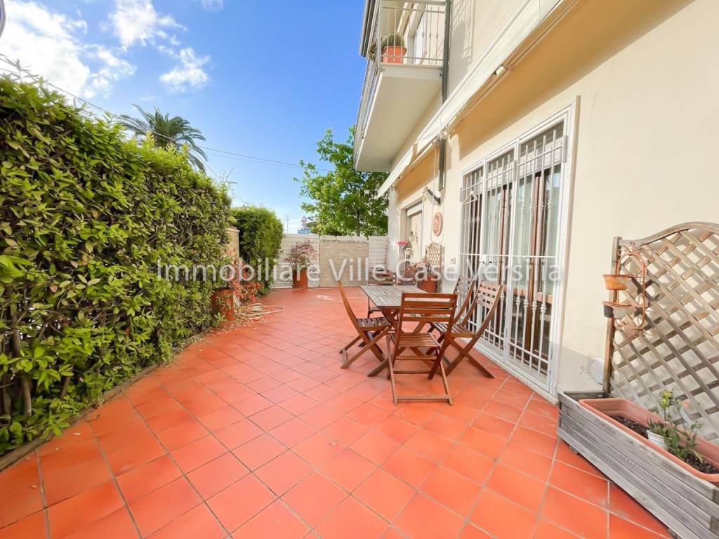 Appartamento a Camaiore in Via Giosuè Carducci - Foto 2