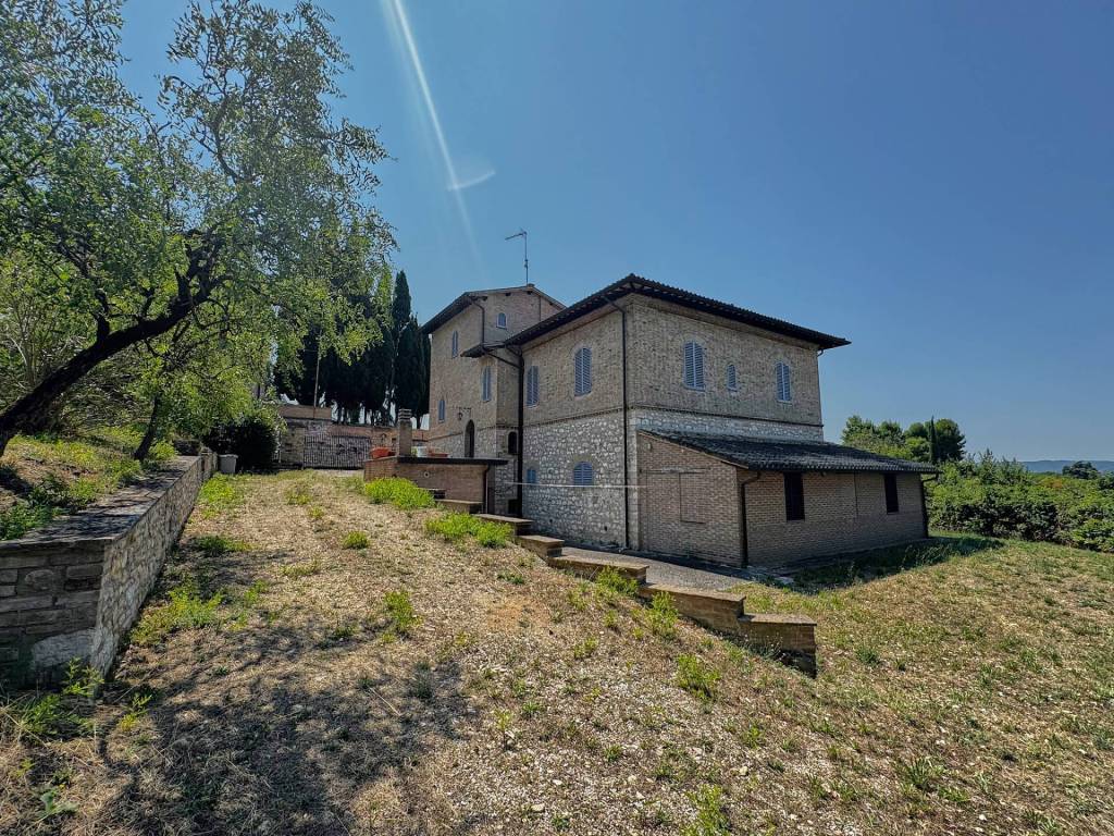 Villa a Assisi in VIA BEATO PADRE LUDOVICO DA CASORIA, 10 - Foto 3