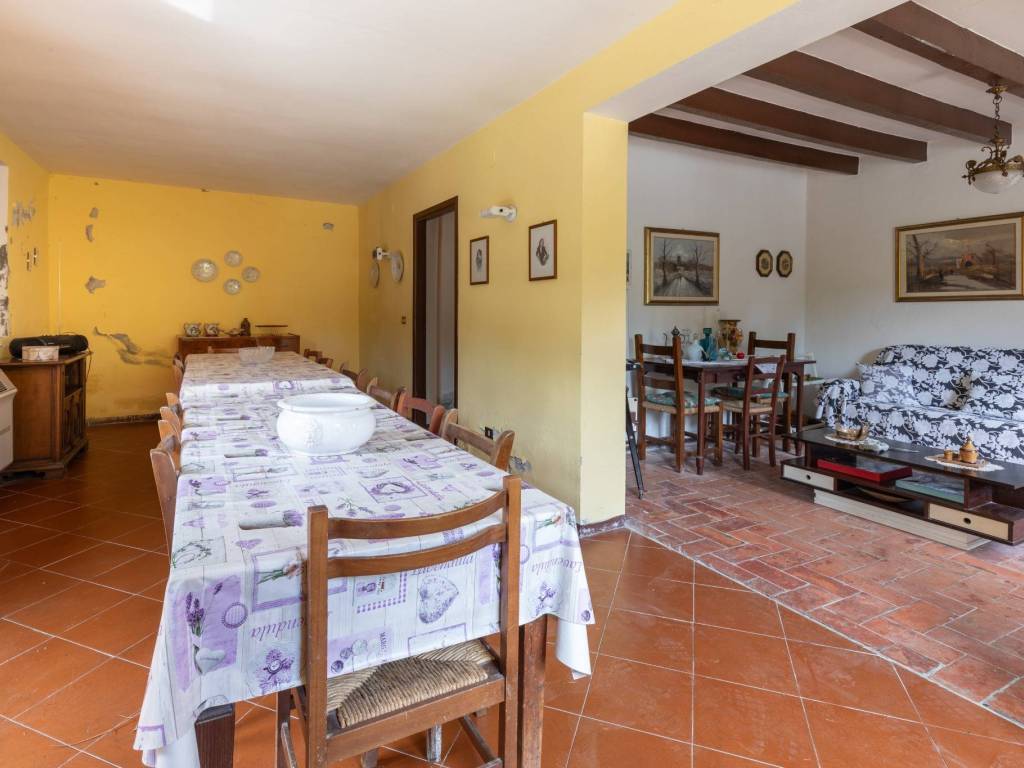 Villa a Castelnovo ne' monti in Via Pasquale Marconi, 66 - Foto 4