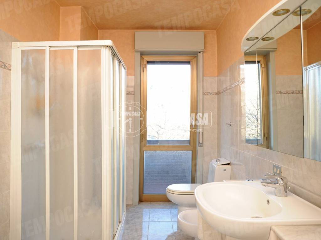 Appartamento a Lipomo in Via Camponuovo 106//9 - Foto 4