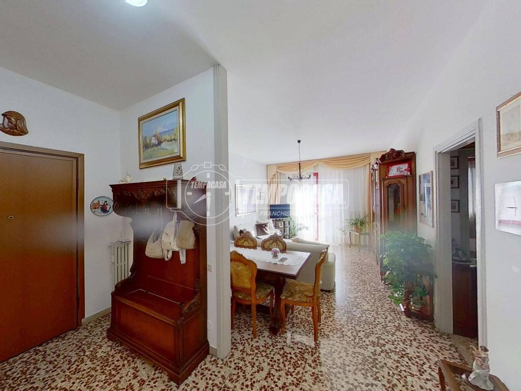 Appartamento a Meda in Via Artisti del Legno 18 - Foto 3