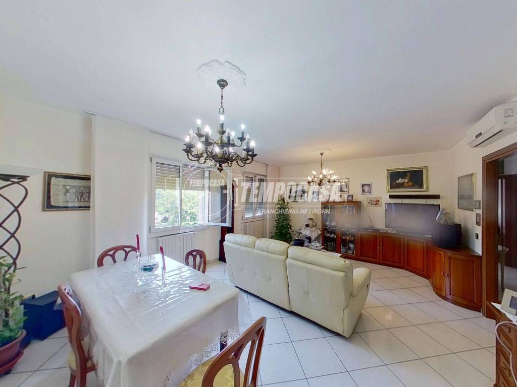 Appartamento a Cabiate in Via Ludovico Ariosto 35 - Foto 2