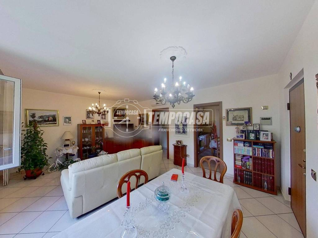 Appartamento a Cabiate in Via Ludovico Ariosto 35 - Foto 3