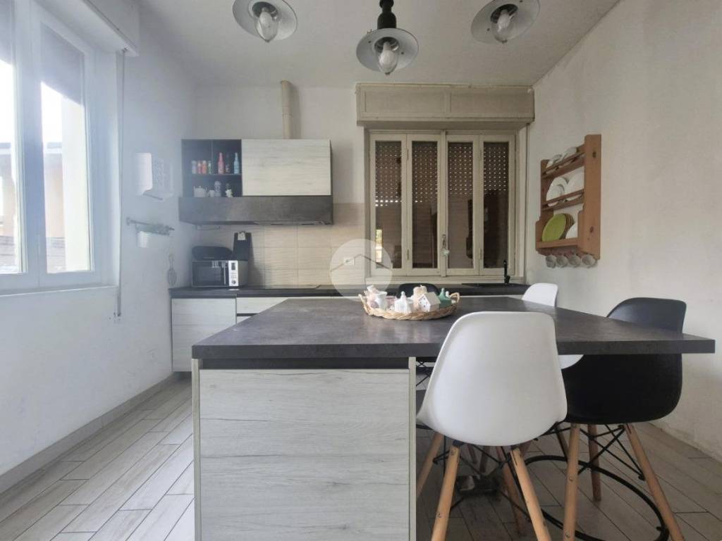Casa indipendente a Carate brianza in Via Palestro, 5 - Foto 4