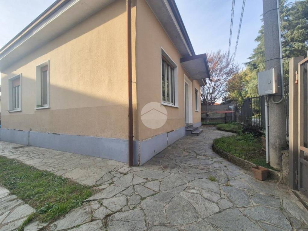 Casa indipendente a Carate brianza in Via Palestro, 5 - Foto 5