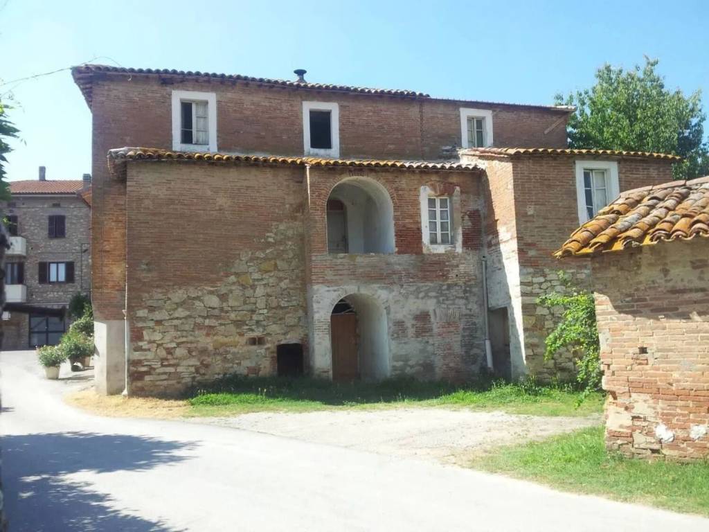 Rustico / casale a Castiglione del lago in Via Del Gioco - Foto 2