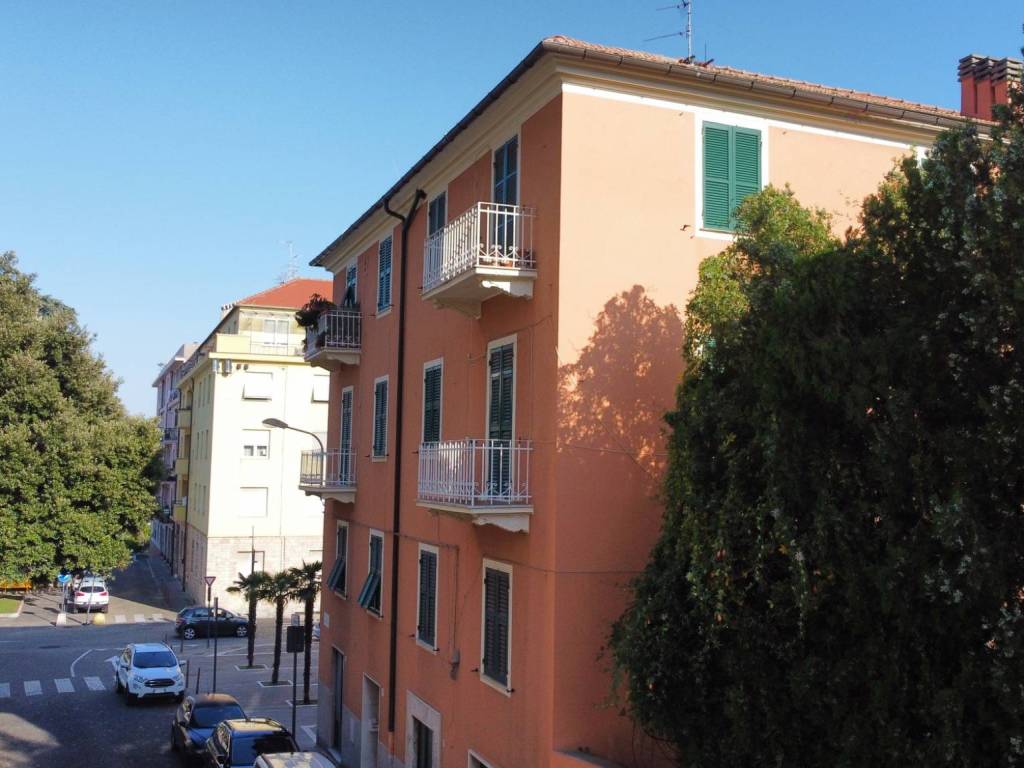 Appartamento a Vado ligure in Via Queirolo, 1 - Foto 3