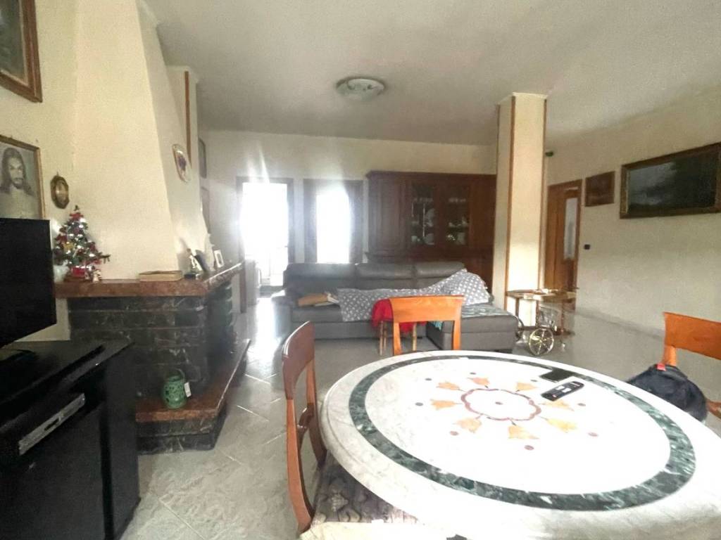 Appartamento a Napoli in Via Domenico Pallucci - Foto 2