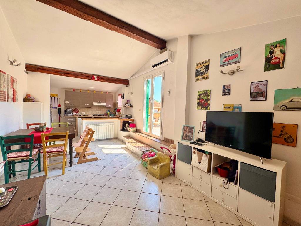 Villa a Imperia in Via Argine Destro F. Scajola, 529 - Foto 5
