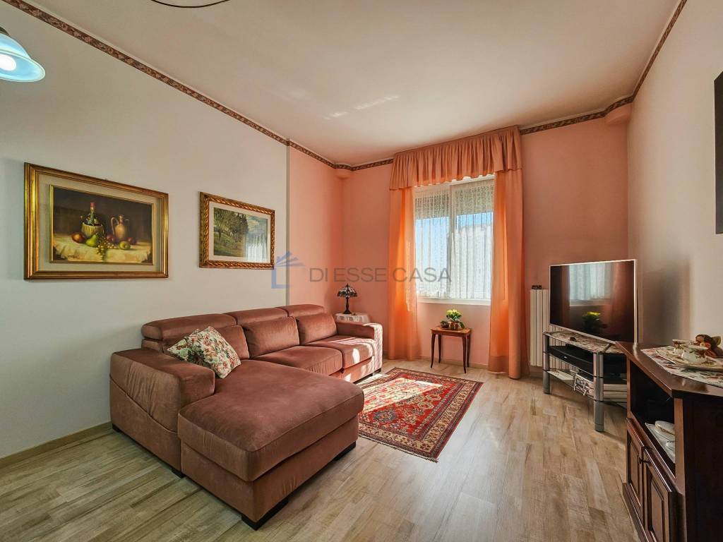 Appartamento a Limbiate in Via Donato Bramante, 16 - Foto 4