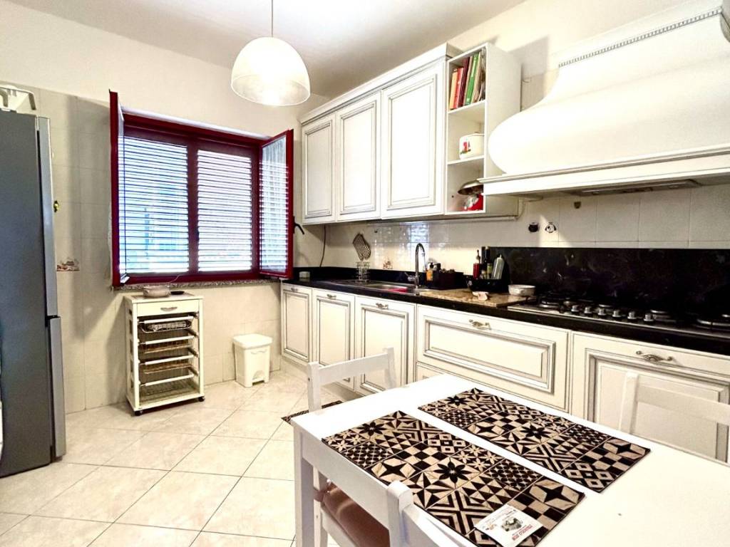 Appartamento a Davoli in Viale Cassiodoro, 213 - Foto 3