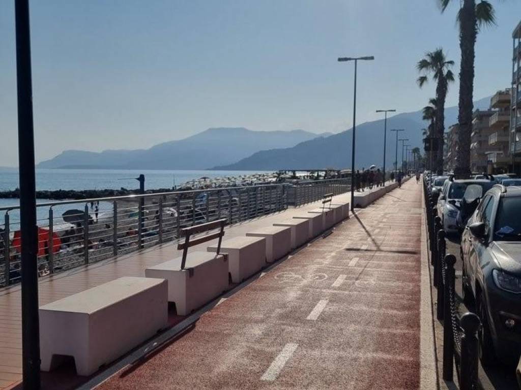Appartamento a Ventimiglia in Via Asse, 97 - Foto 2
