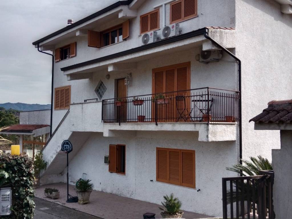 Appartamento a Carolei in Via Sicilia - Foto 3