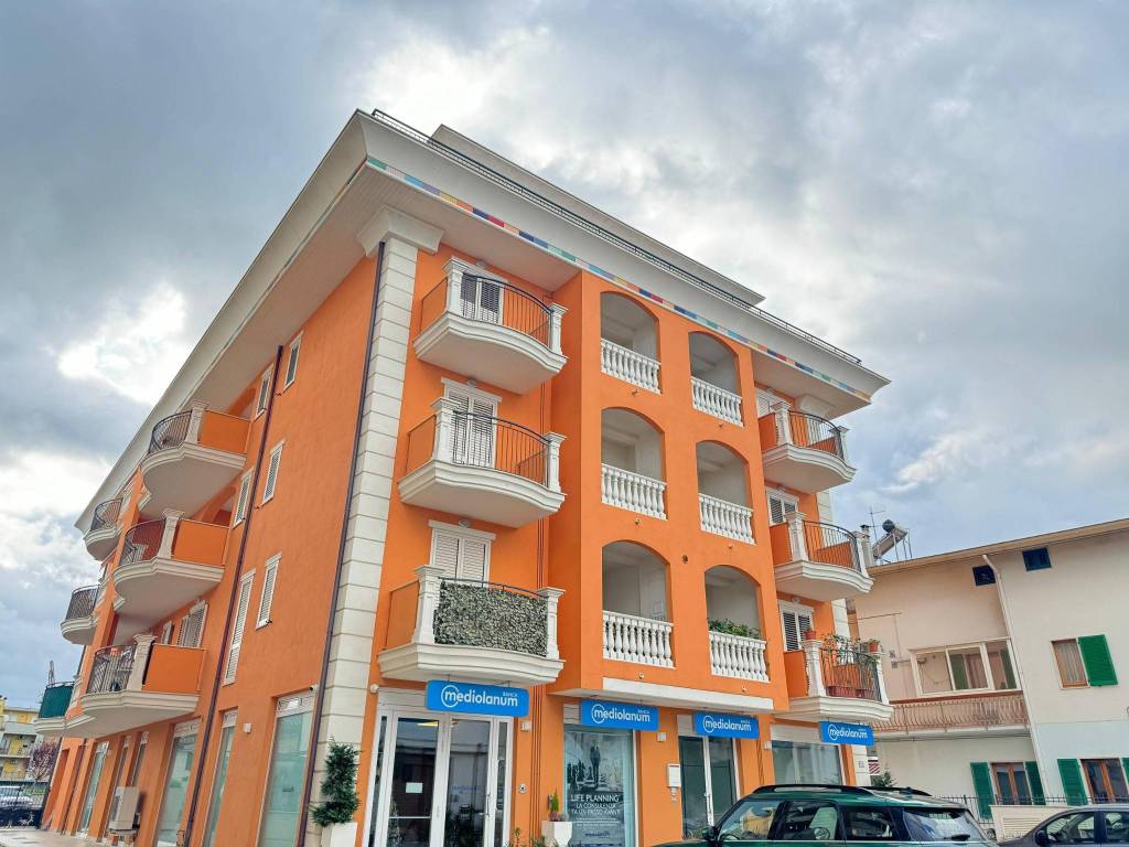 Appartamento a Martinsicuro in Via Cristoforo Colombo, 85 - Foto 3