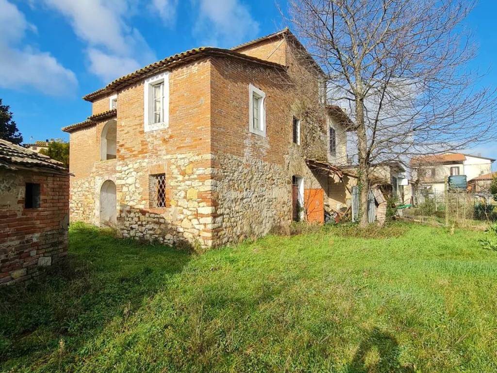 Rustico / casale a Castiglione del lago in Via Del Gioco - Foto 3