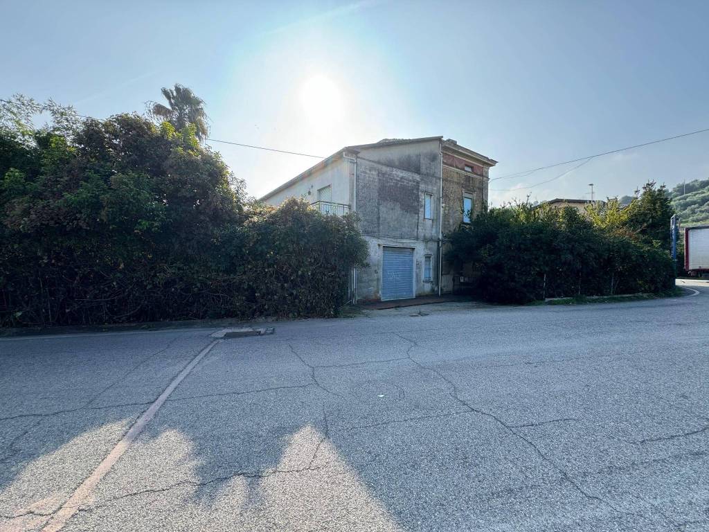 Terreno a Alba adriatica in Via Abruzzo, 73 - Foto 3