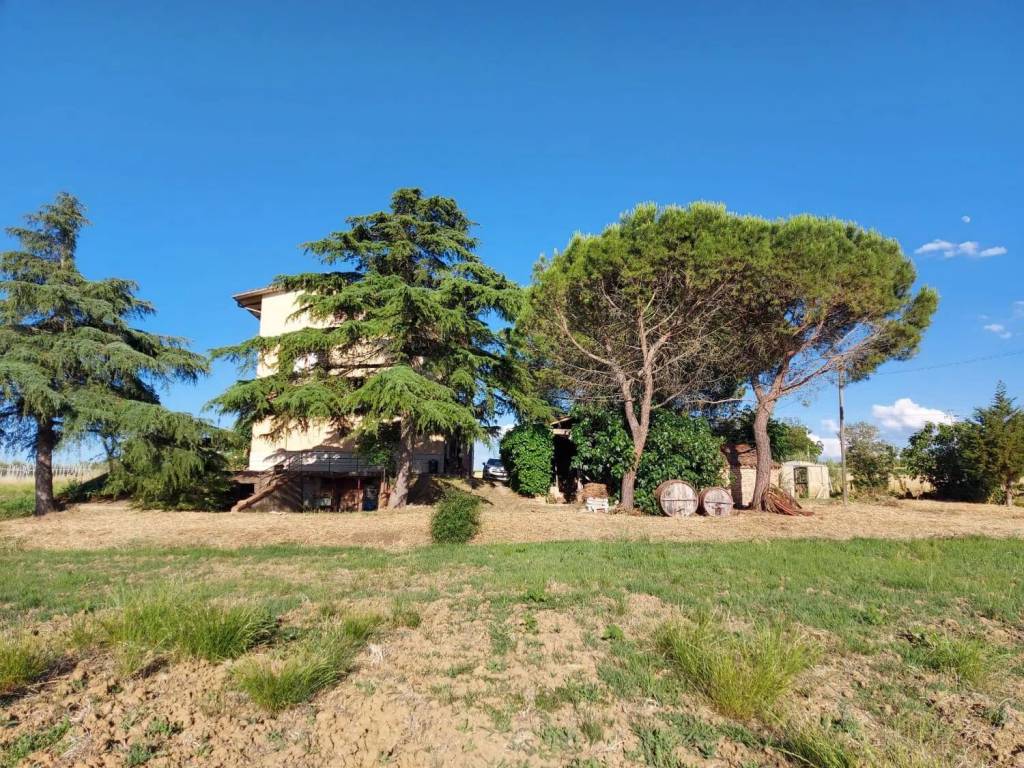Villa a Castiglione del lago in Via Giovanni Verga - Foto 2