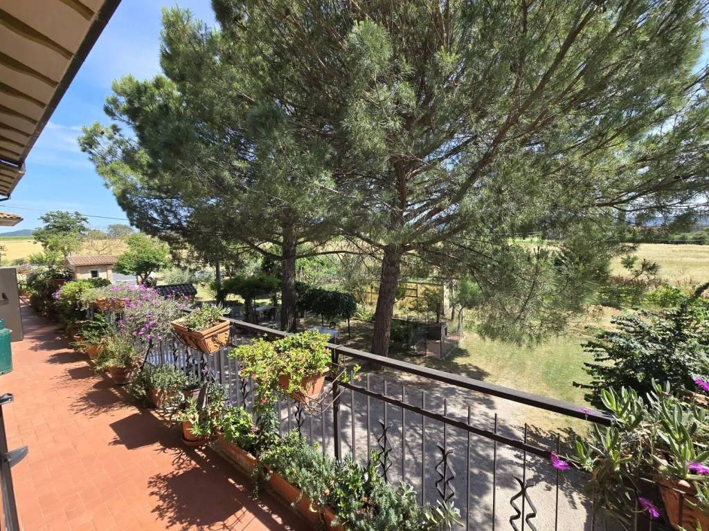 Villa a Castiglione del lago in Via Giovanni Verga - Foto 3