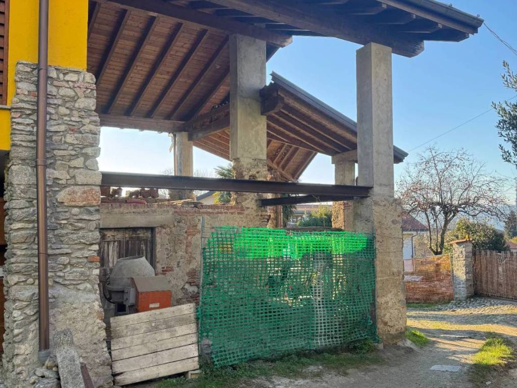 Rustico / casale a Cadrezzate con osmate in via Bascaletta, 6 - Foto 5