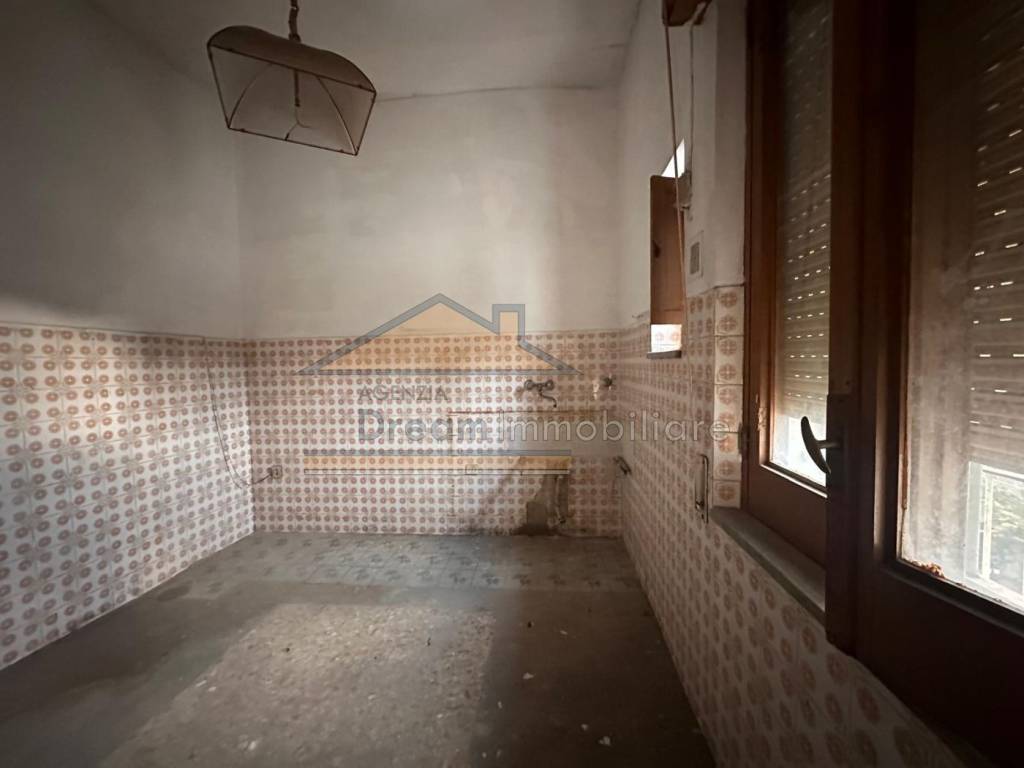 Appartamento a Giugliano in campania in Via Giardini - Foto 4