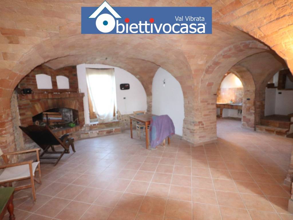 Rustico / casale a Bellante in Via Villa Ardente Alta, 15 - Foto 2
