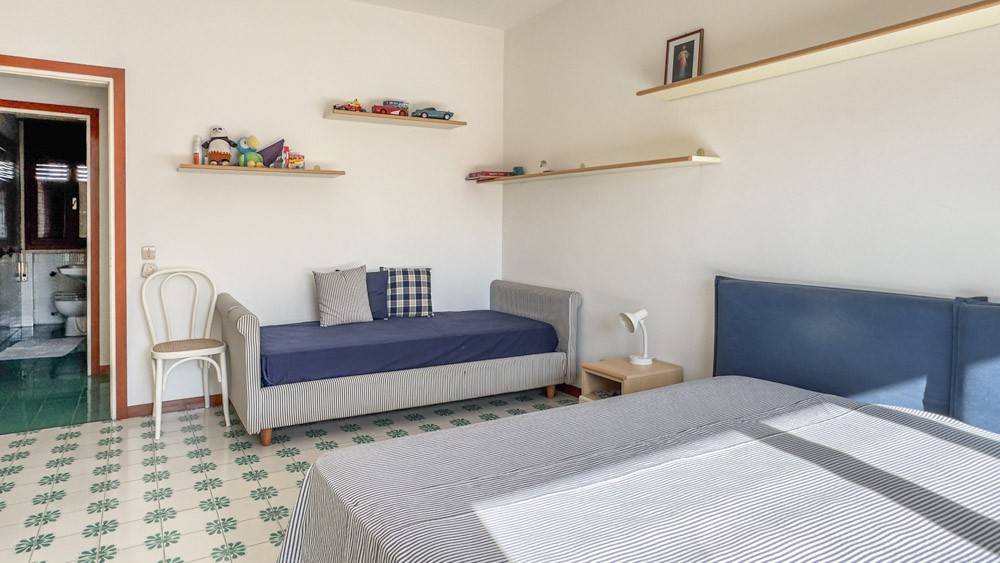 Villa a Pietrasanta in Via Alessandro Manzoni - Foto 4