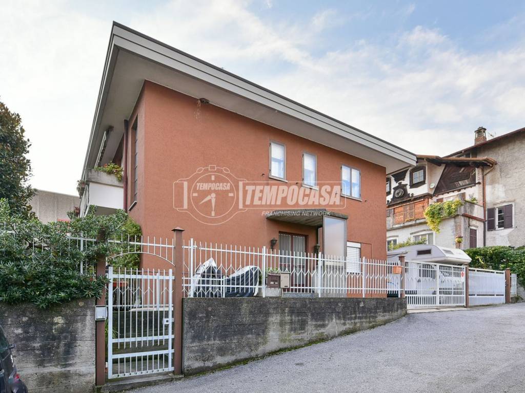 Appartamento a Valmadrera in Via Bovara - Foto 2