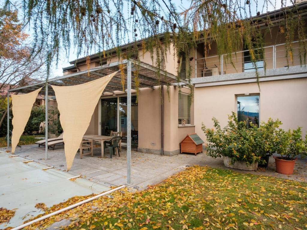 Villa a Cadrezzate con osmate in Via Giacomo Matteotti, 695 - Foto 3