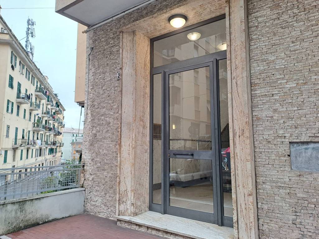 Appartamento a Genova in Via Sparta, 20 - Foto 2