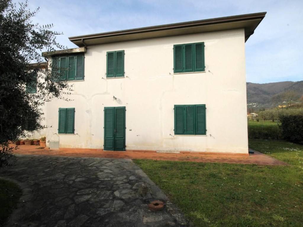 Rustico / casale a Capannori in Marlia Villa Reale, , 55012 - Foto 3