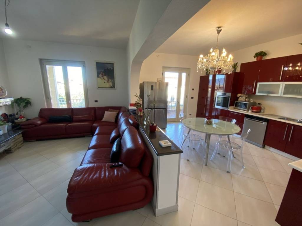 Villa a Castelnuovo magra in Via Dei Laghi, 11 - Foto 5