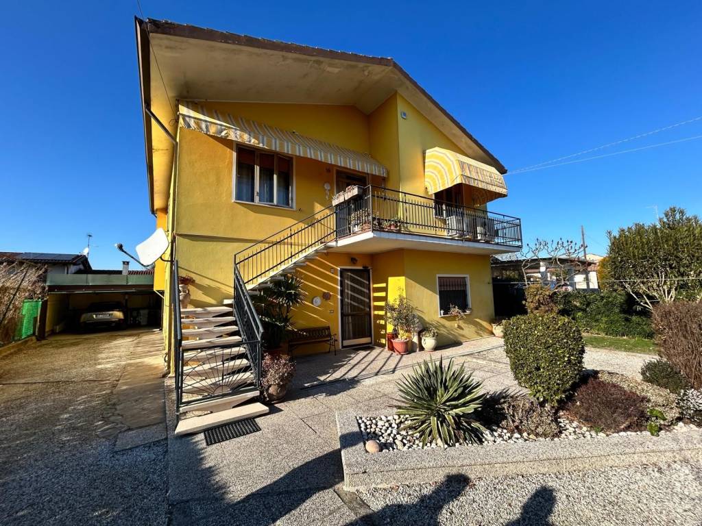 Villa a Rovigo in Via Volturno, 19 - Foto 3
