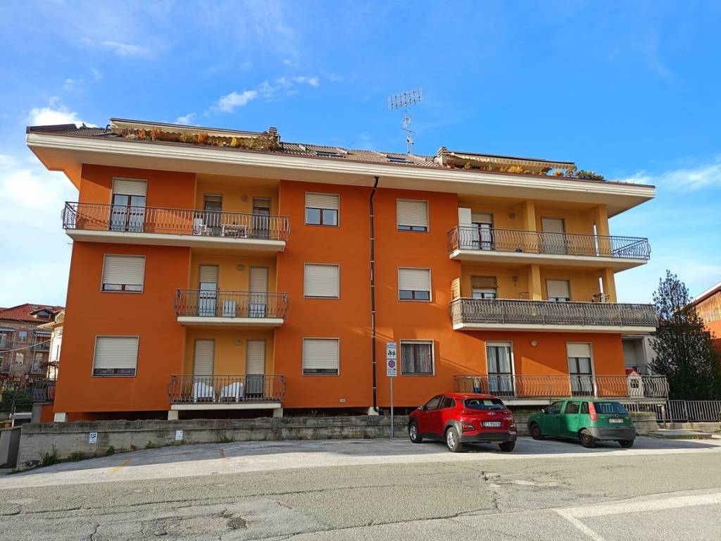 Appartamento a Borgo san dalmazzo in Via Villar, 35 - Foto 2