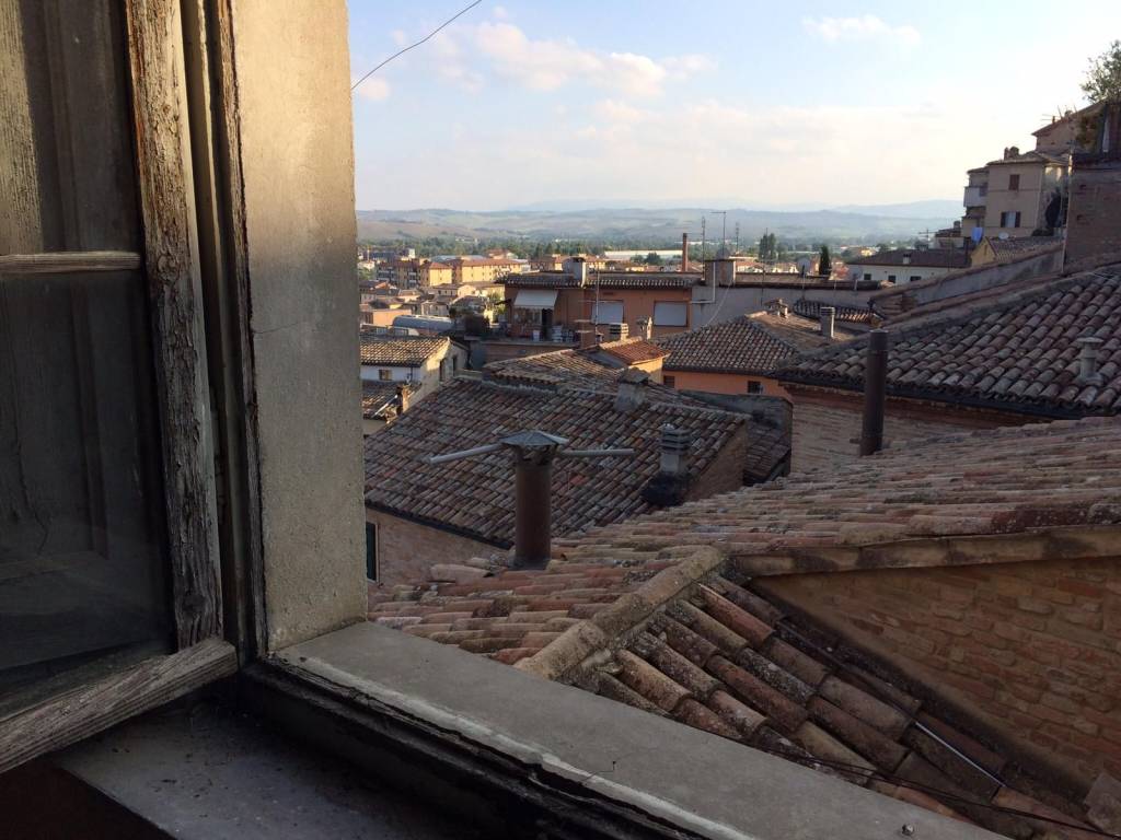 Appartamento a Jesi in Piazza Gaspare Spontini, 2 - Foto 4