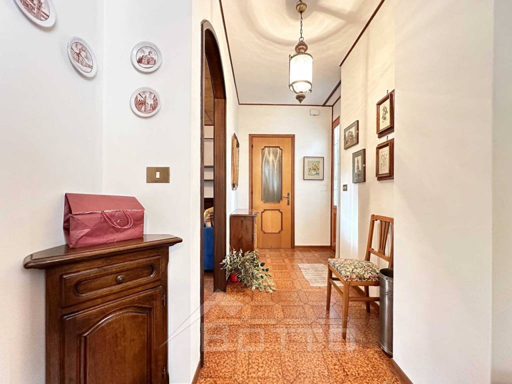 Appartamento a Borgosesia in Via Montrigone 75 - Foto 5