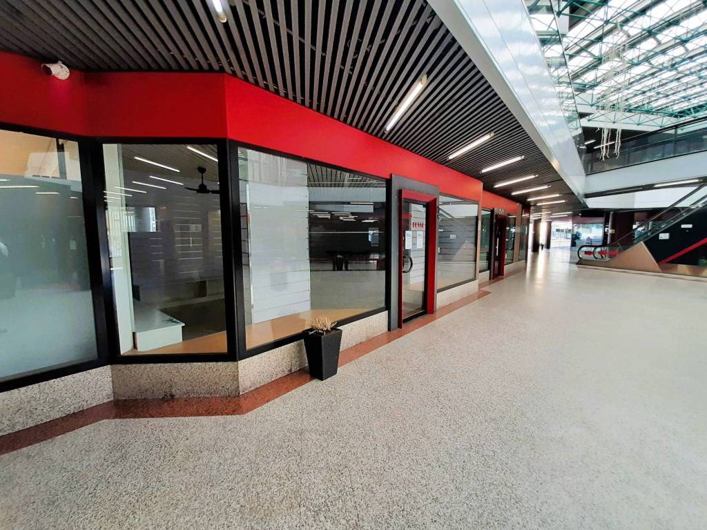 Immobile a Sondrio in Largo Alberto Pedrini, 1 - Foto 2