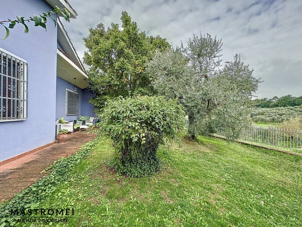 Villa a Altopascio in Via Provinciale Mammianese Nord - Foto 4