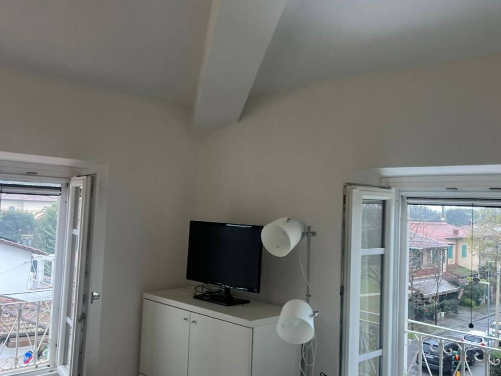 Attico / mansarda a Forte dei marmi in Via Giuseppe Mazzini, 172 - Foto 4