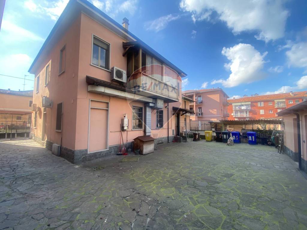 Palazzo / stabile a Pavia in Via San Giovannino, 23 - Foto 3