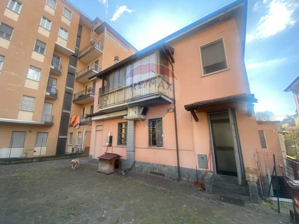 Palazzo / stabile a Pavia in Via San Giovannino, 23 - Foto 4