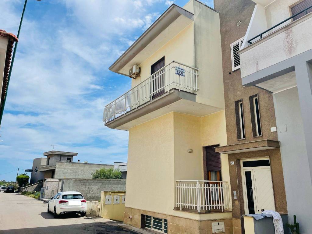 Appartamento a San donato di lecce in Via Guglielmo Oberdan, 49 - Foto 3