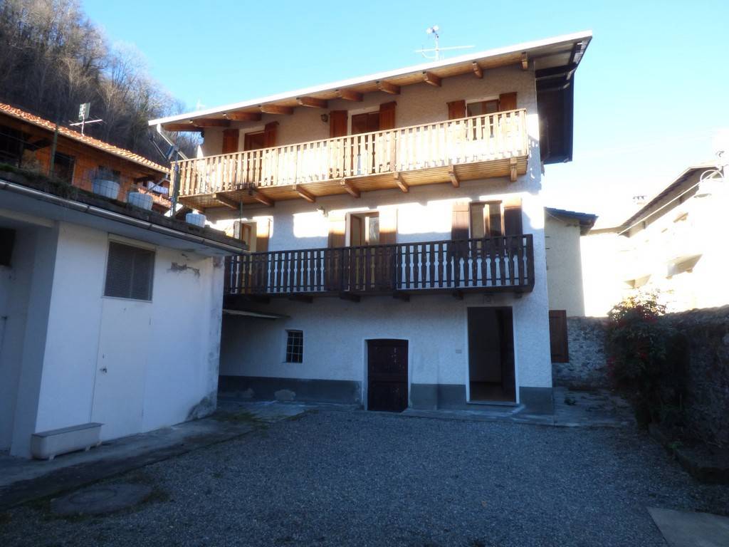 Casa indipendente a Quarona in Via Baraggiolo - Foto 2