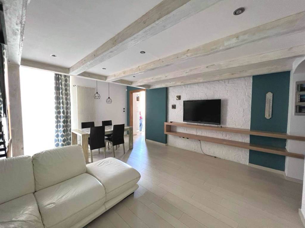 Appartamento a Trani in Corso Regina Elena, 53 - Foto 2