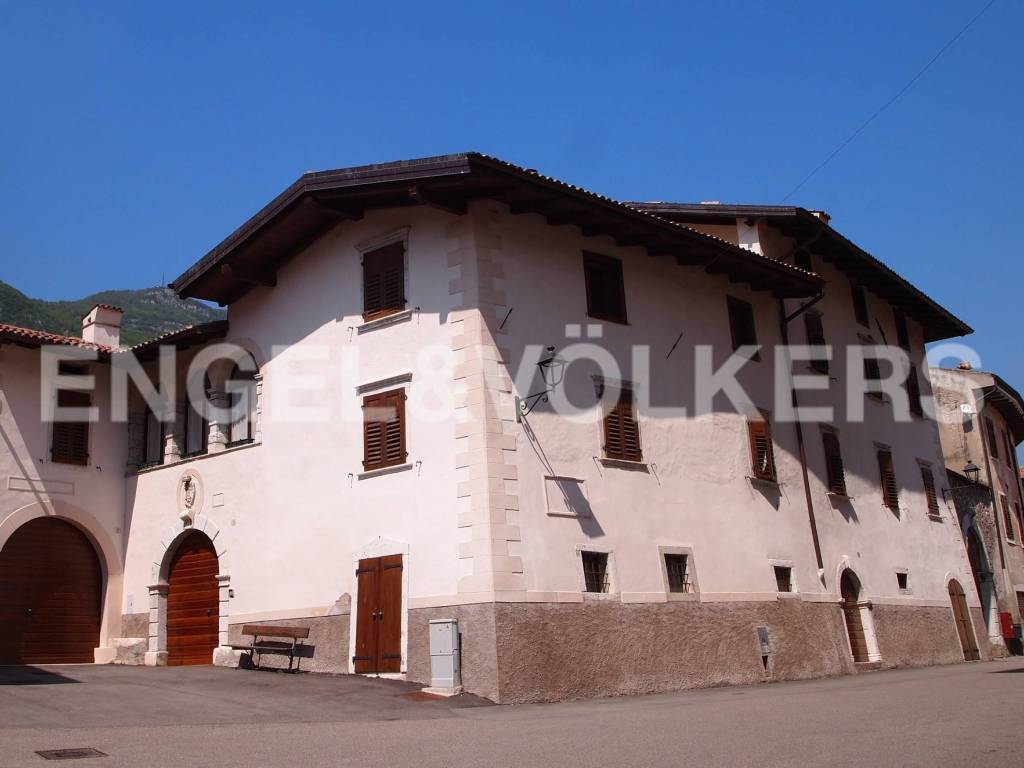 Rustico / casale a Ala in Piazza Vittorio Veneto, 11 - Foto 3