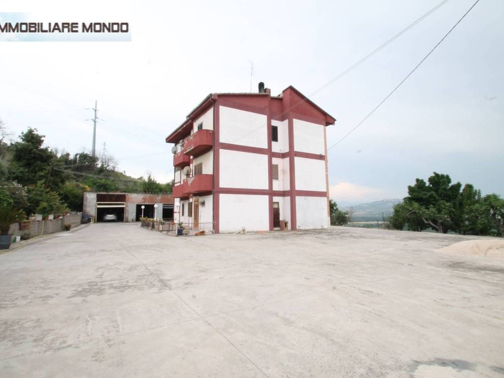 Rustico / casale a Portocannone in Piazza Skanderbeg Xxiii - Foto 3