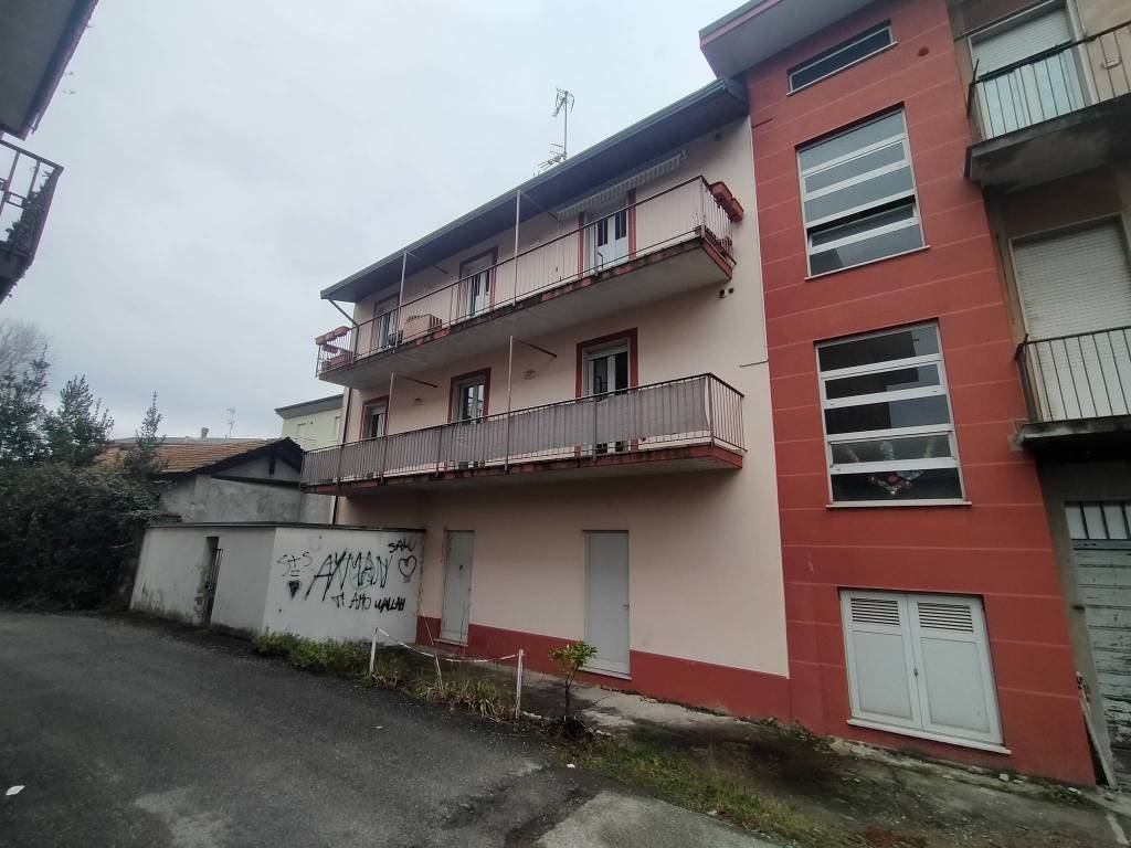 Appartamento a Borgomanero in Corso Giuseppe Mazzini - Foto 2